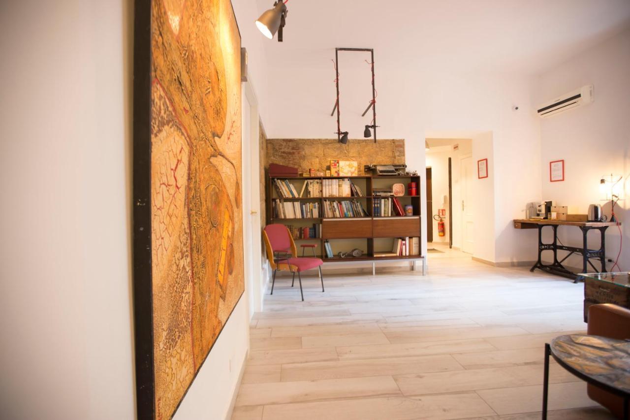 Borgo Vergini Garden B&B Наполи Екстериор снимка