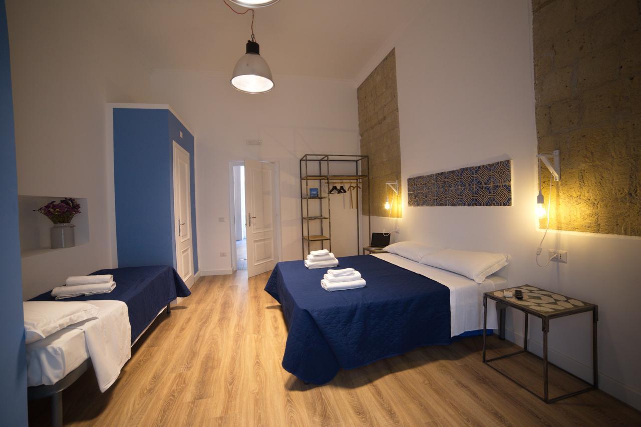 Borgo Vergini Garden B&B Наполи Екстериор снимка