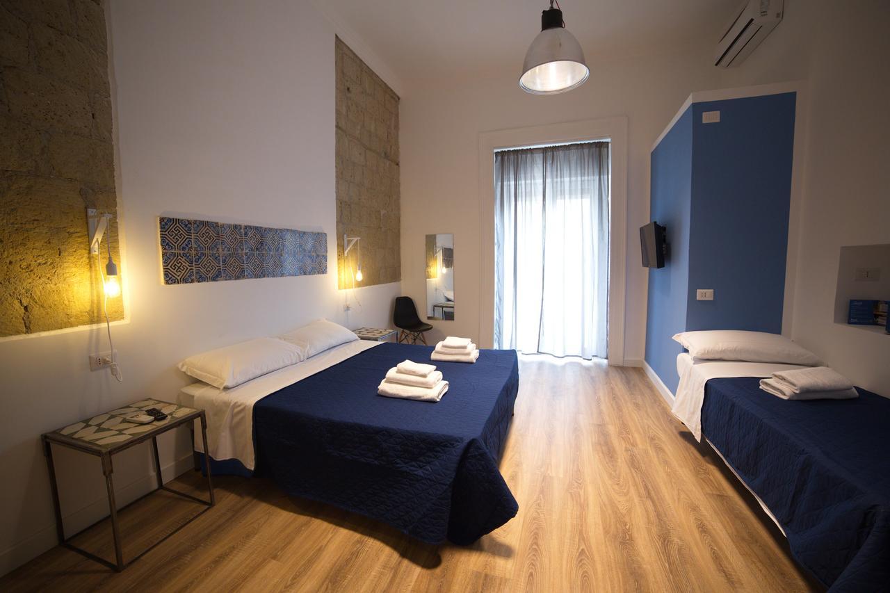 Borgo Vergini Garden B&B Наполи Екстериор снимка