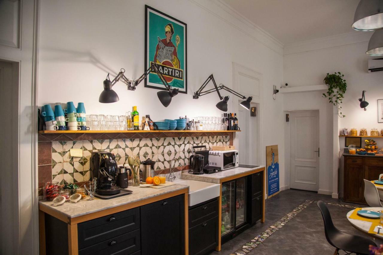 Borgo Vergini Garden B&B Наполи Екстериор снимка