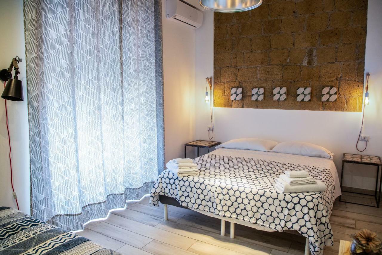Borgo Vergini Garden B&B Наполи Екстериор снимка