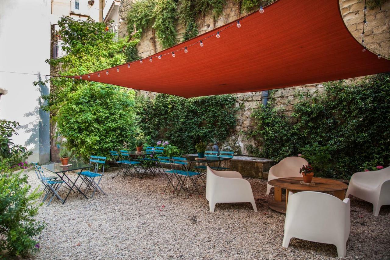 Borgo Vergini Garden B&B Наполи Екстериор снимка