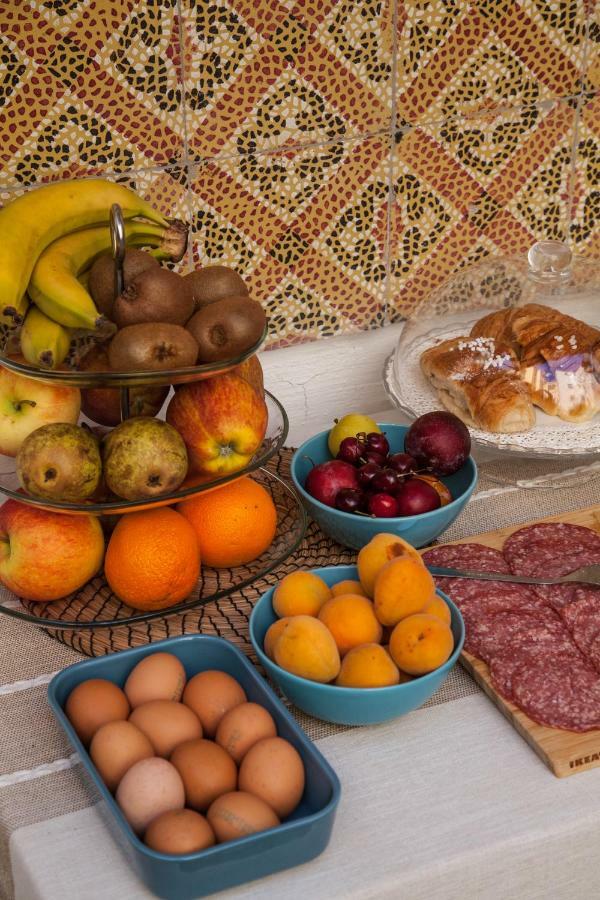 Borgo Vergini Garden B&B Наполи Екстериор снимка