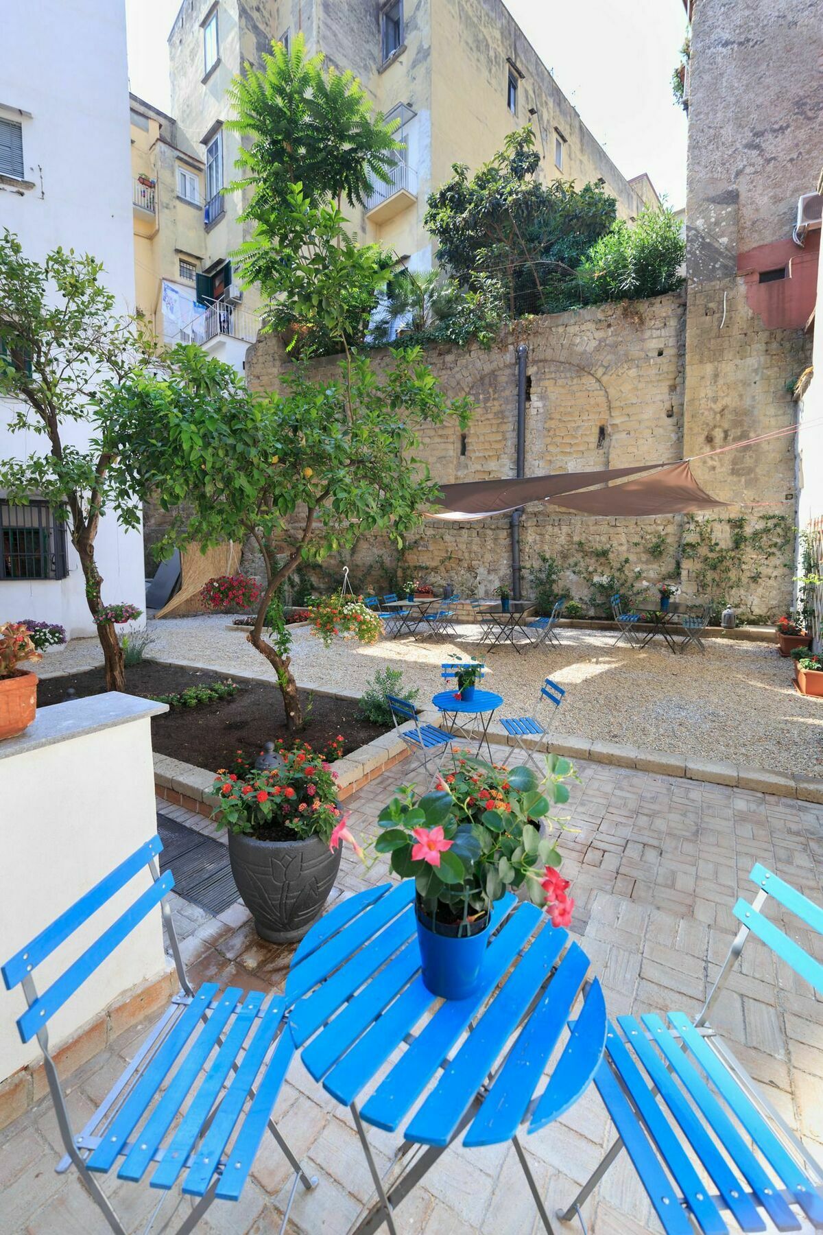 Borgo Vergini Garden B&B Наполи Екстериор снимка